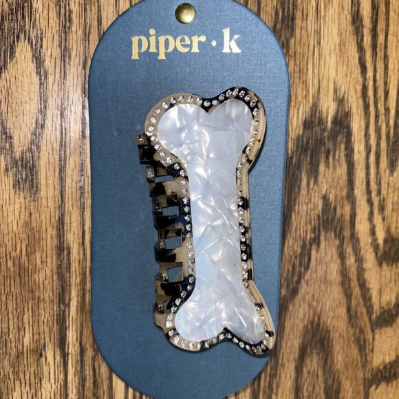 Piper K Dog Bone Hair Claw Clip Mother Of Pearl Rhinestone Large NEW - Picture 1 of 3